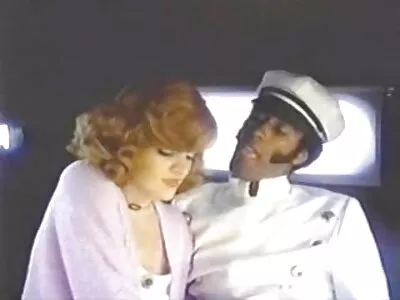 O tour pela casa termina no filme porno italiano antigo quarto
