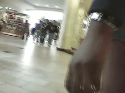 Stephanie West senta sua buceta em um quero ver vídeo pornô antigo pau grosso