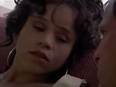 Mulheres maduras Sophia Delane com classe e com tesão videos eróticos antigos