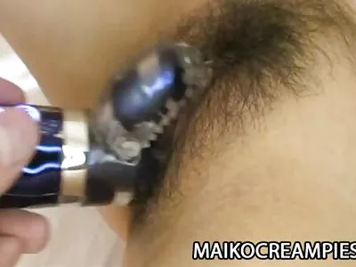 Doce bebê videos de sexo antigos chupa pau na cozinha